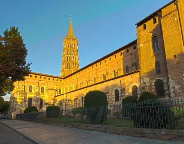 巴黎高科路桥大学